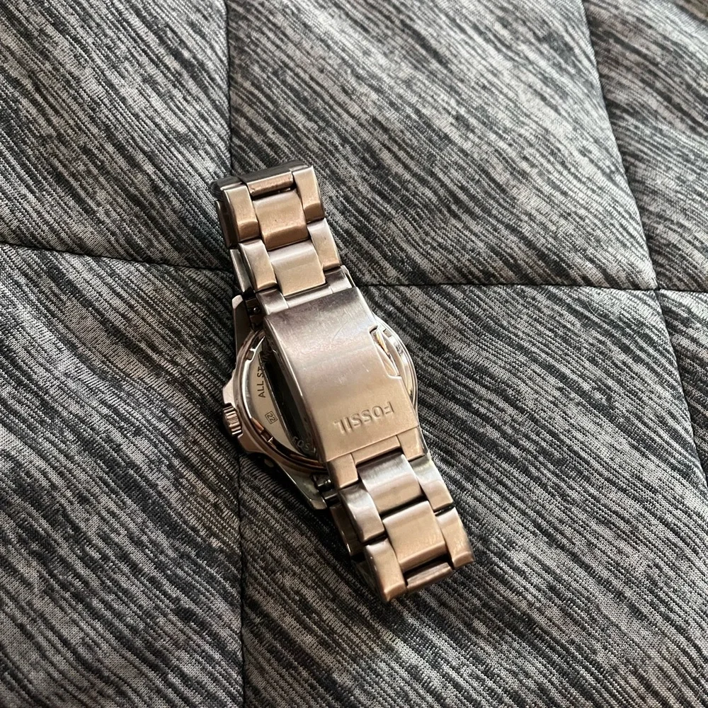Men’s Fossil Watch - Picture 3 of 4